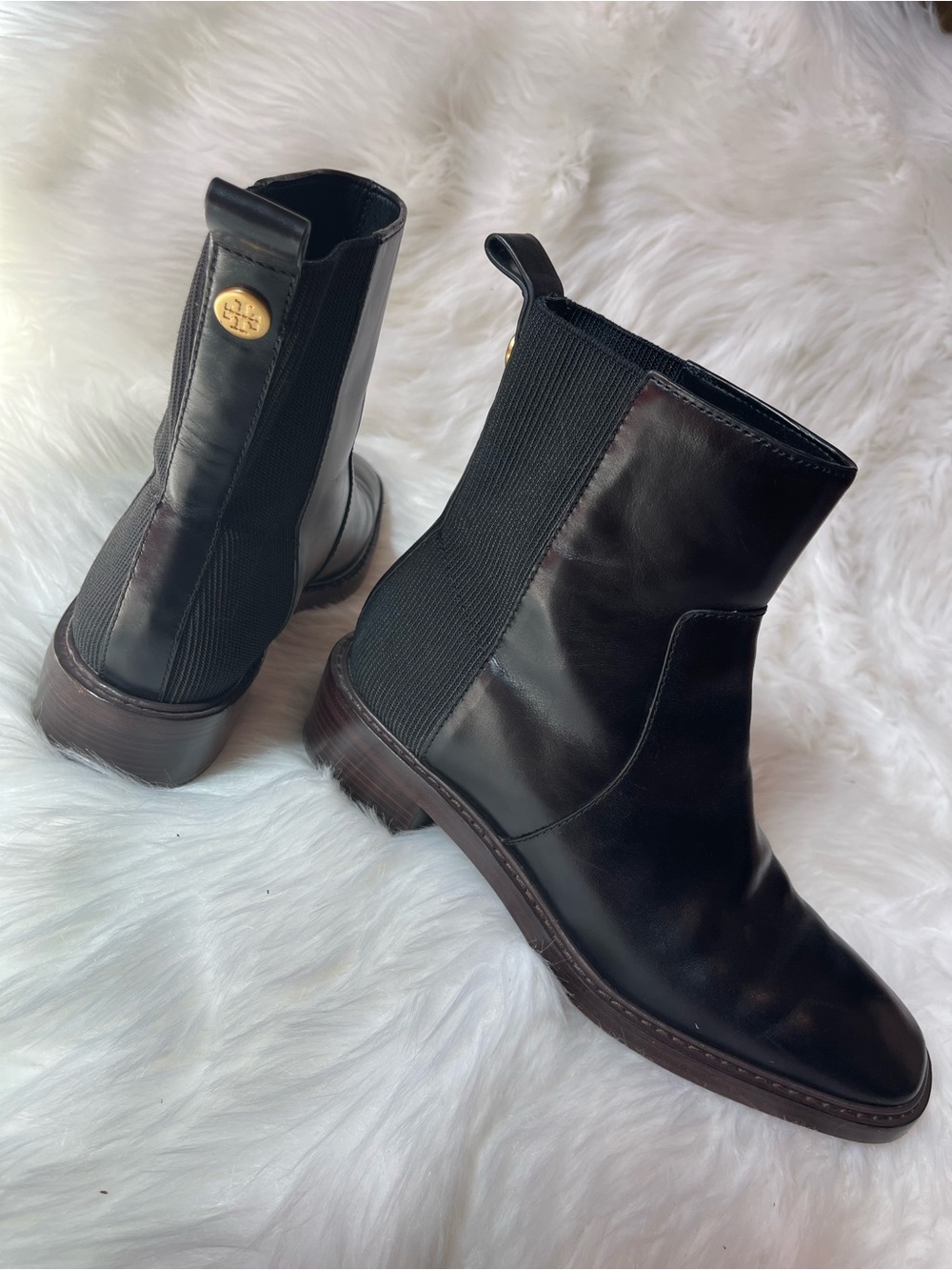 Tory Burch Sierra Antik Chelsea Boots Black Leather Women’s 9.5 Style 84888 - Picture 9 of 13